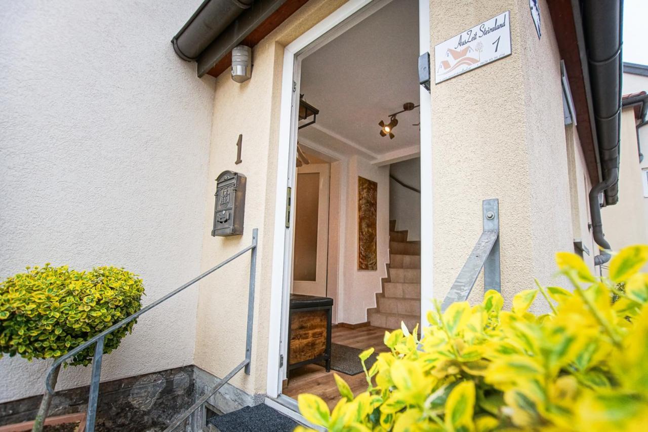 Auszeit Steiraland 1 Mit Privaten Garten Ueberdachter Terrasse Und Parken Leoben (Styria) Exterior foto